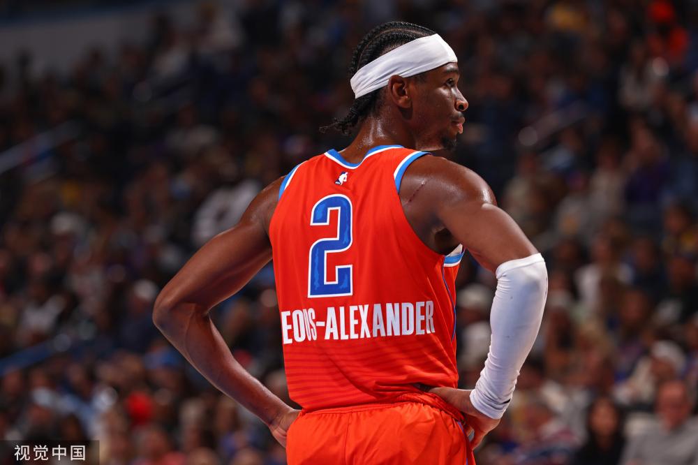 足球界涌现 足球界涌现