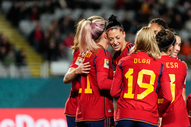 更象征着城 更象征着城